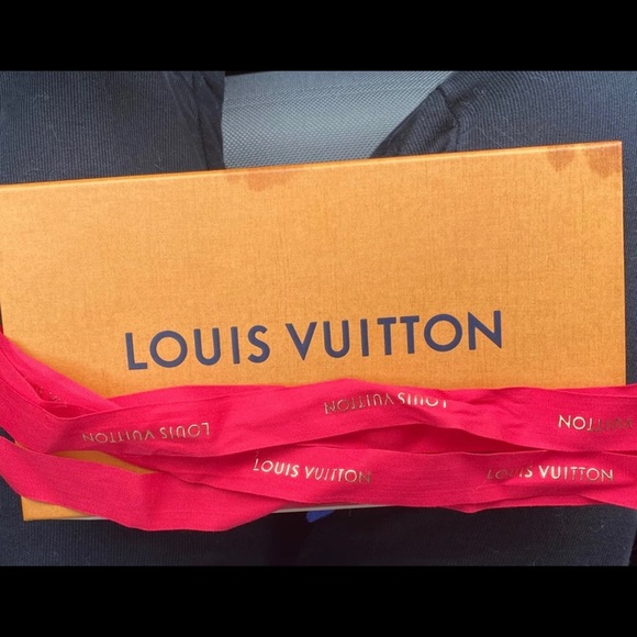 🚨SOLD🚨Louis Vuitton jeanne wallet - Picture 2 of 8